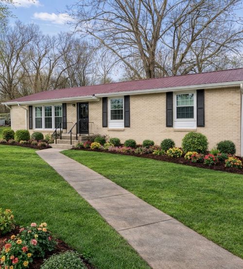 205 Shiloh Rd, Clarksville, TN, 37042-8217 | Card Image