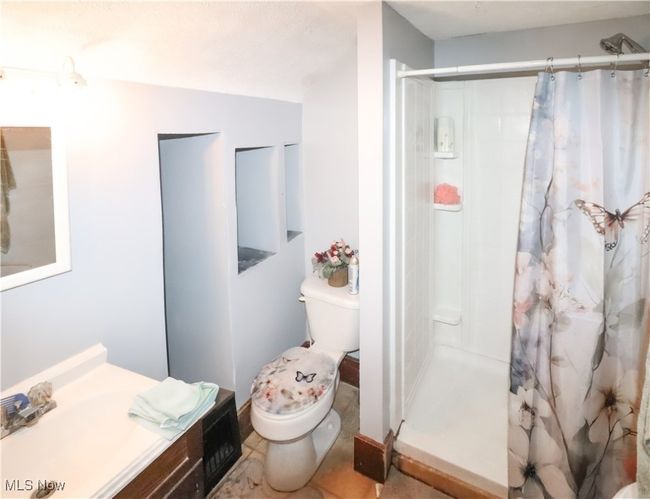 450 Akron Rd, House other with 3 bedrooms, 2 bathrooms and null parking in Wadsworth OH | Image 14