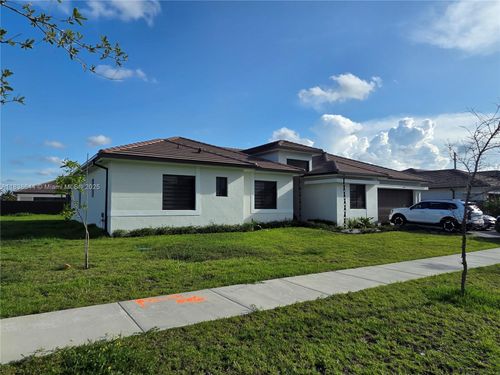 15634 Sw 158th Ter, Miami, FL, 33187-5421 | Card Image