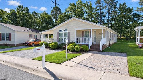 9 Sycamore Ln, MAYS LANDING, NJ, 08330-8946 | Card Image