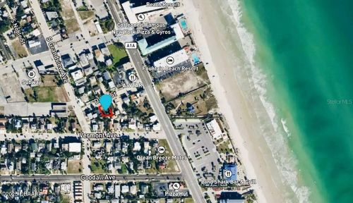710 Davis St, Daytona Beach, FL, 32118-4522 | Card Image