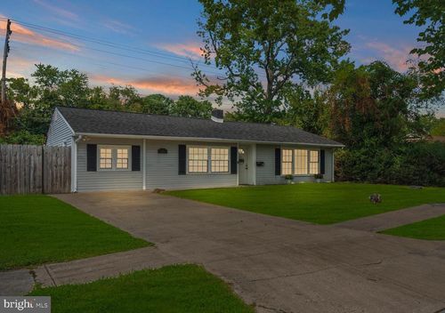 54 Kenmar Dr, NEWARK, DE, 19713-2421 | Card Image