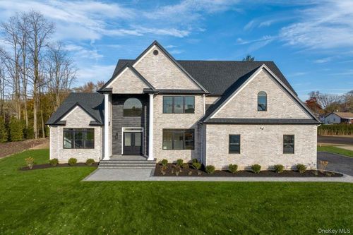 457 Pond Path, East Setauket, NY, 11733-1105 | Card Image