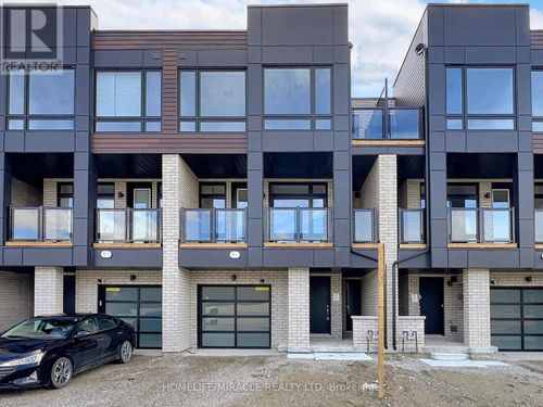 41 Kintall Way, Vaughan (Steeles West Industrial), ON, L4L0M6 | Card Image