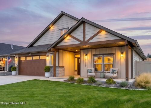 9084 Secretariat Ln, Hayden, ID, 83835-8924 | Card Image