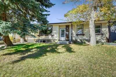 1828 Lysander Cres Se, House detached with 4 bedrooms, 2 bathrooms and 3 parking in Calgary AB | Image 1