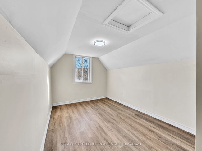 261 Cameron Ave, House other with 8 bedrooms, 3 bathrooms and 2 parking in Windsor ON | Image 10