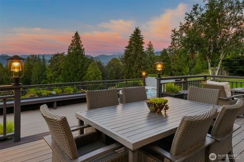 32440 Se 54th St, Fall City, WA, 98024-5102 | Card Image
