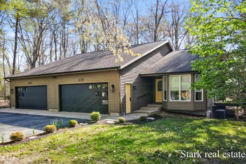 3670 Henry St, Norton Shores, MI, 49441-4706 | Card Image