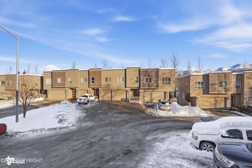 25-5561 Big Bear Way, Anchorage, AK, 99504-0002 | Card Image