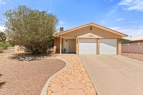7700 Iroquois Dr, El Paso, TX, 79912-1204 | Card Image