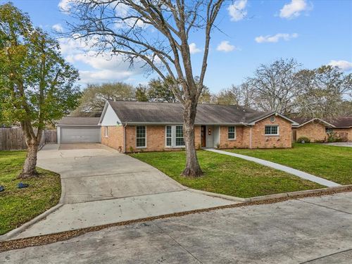 4907 Meadowlark Street, Dickinson, TX, 77539 | Card Image