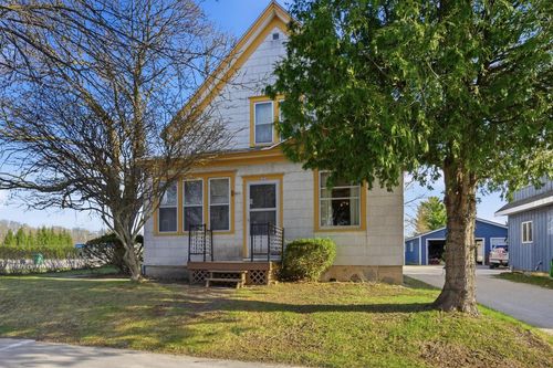 464 E Rhine Street, Elkhart Lake, WI, 53020 | Card Image