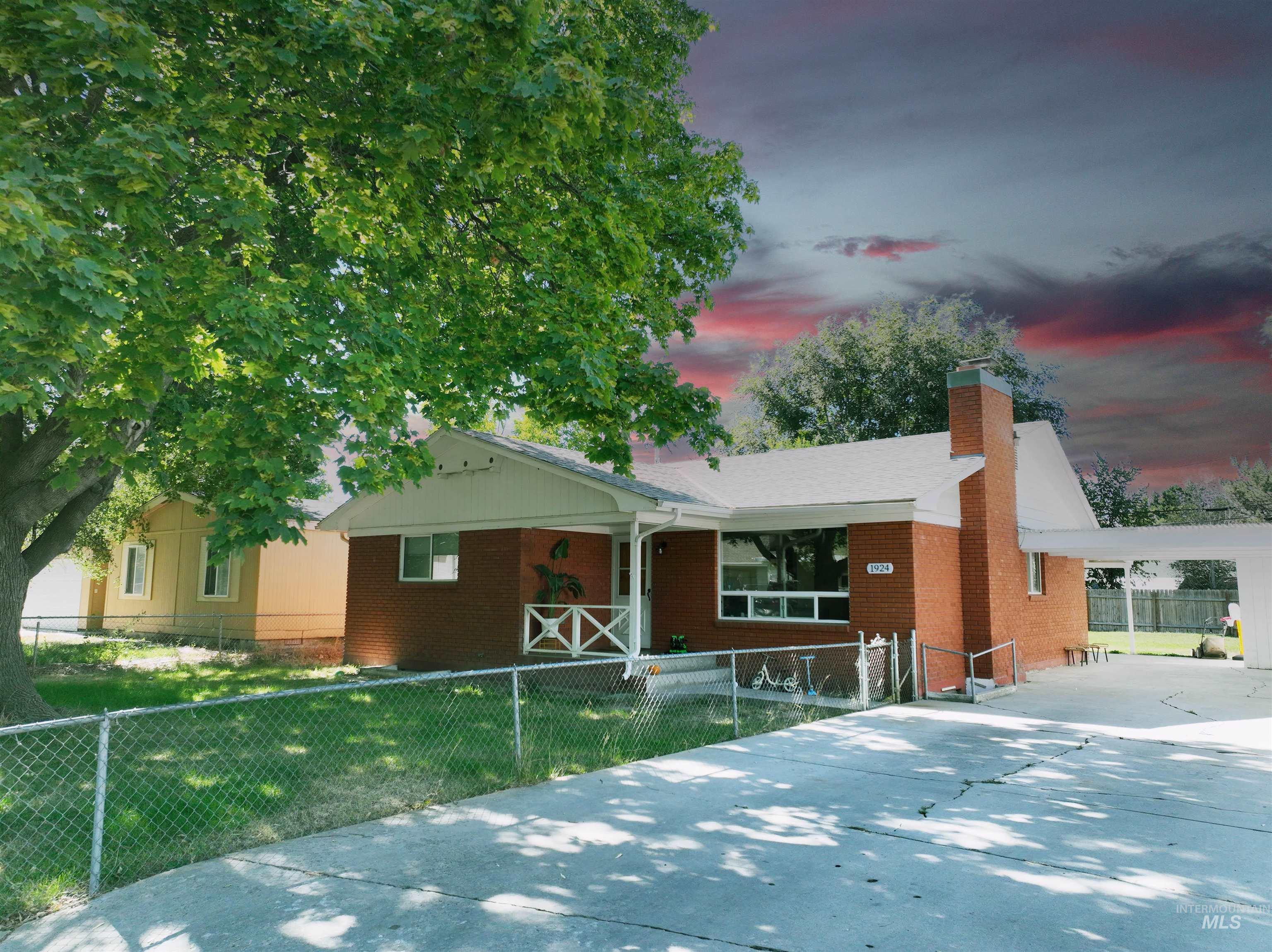 Colorado Ave, Caldwell, ID 83605