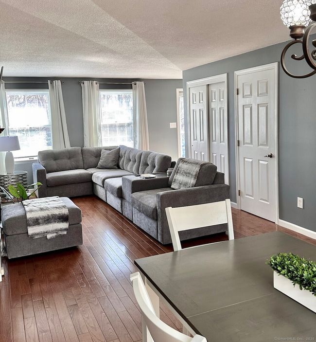 33 Waterview Dr, Condo with 2 bedrooms, 2 bathrooms and null parking in Windsor CT | Image 7