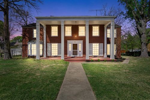 800 W Tyler St, Gilmer, TX, 75644-2147 | Card Image