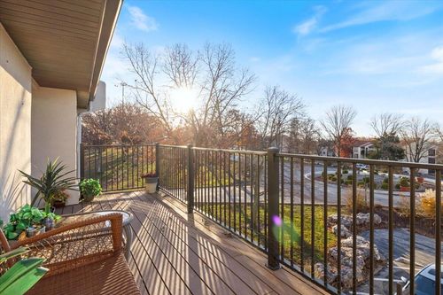3c-164-49 E Casa Seville Dr, LAKE OZARK, MO, 65049-6544 | Card Image