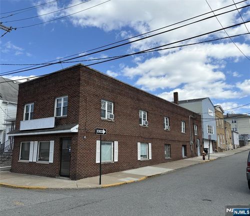 35 Autumn St, Lodi, NJ, 07644-2301 | Card Image