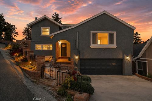 1015 Summit Dr, Crestline, CA, 92325-9142 | Card Image