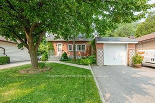 80 Vanbrugh Ave, Scarborough, ON, M1N3T3 | Card Image