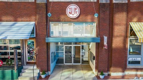 apt-211-423 E 3rd St, Little Rock, AR, 72201-1660 | Card Image