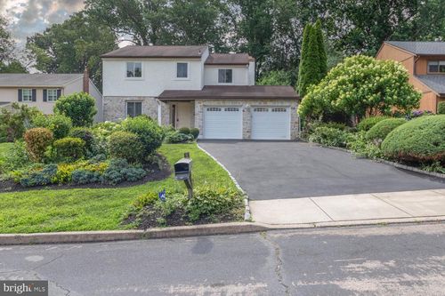 937 Caledonia St, PHILADELPHIA, PA, 19128-1129 | Card Image