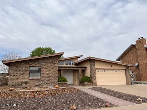 3217 Amarillo St, El Paso, TX, 79936-1801 | Card Image