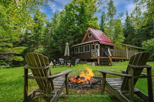 1279 English Cir, Gooderham, ON, K0M1R0 | Card Image
