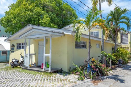 614 Whitehead St, Key West, FL, 33040-8381 | Card Image