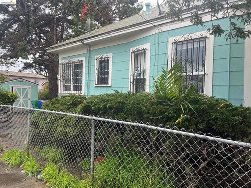 230 Nevin Ave, Richmond, CA, 94801 | Card Image