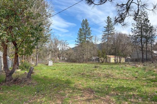 342 Caves Hwy, Cave Junction, OR, 97523-9604 | Card Image