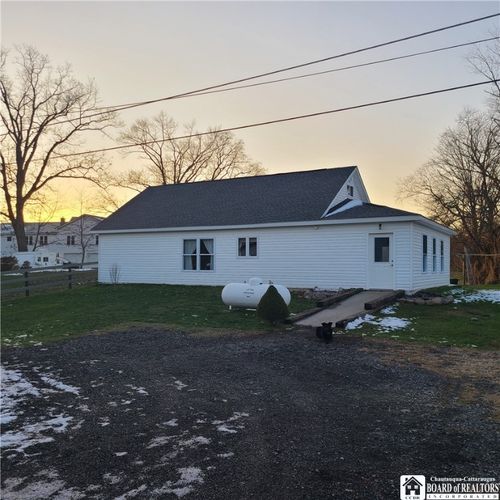 1673 Railroad St, Panama, NY, 14767-9783 | Card Image