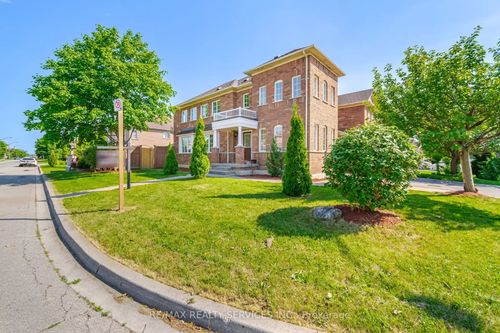 5616 Margarita Cres, Mississauga, ON, L5M6Z2 | Card Image