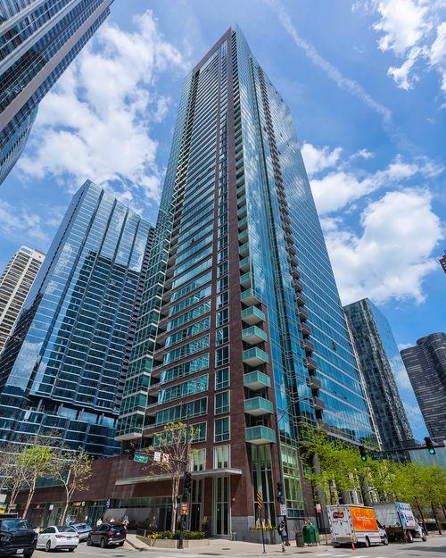3905-505 N Mcclurg Court, Chicago, IL, 60611 | Card Image