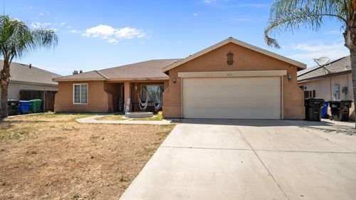 557 S Indiana Street, Porterville, CA, 93257 | Card Image