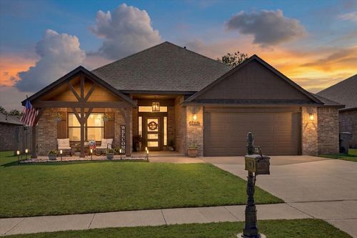 750 139th Pl, Glenpool, OK, 74033-2917 | Card Image