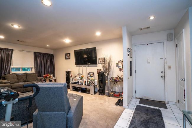 J4 Avon Dr, Condo with 2 bedrooms, 2 bathrooms and null parking in East Windsor NJ | Image 6