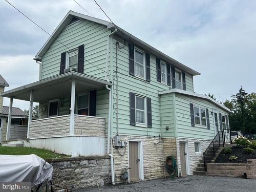 341 W Baltimore St, GREENCASTLE, PA, 17225-1413 | Card Image