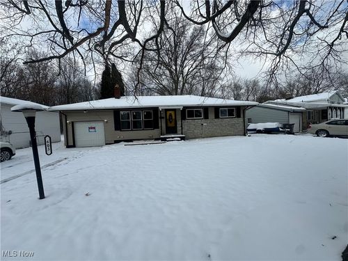 603 Liberty Rd, Youngstown, OH, 44505-4258 | Card Image