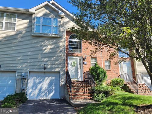 132 Tulip Ln, Ewing, NJ, 08638-2022 | Card Image