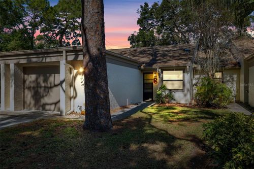 2902 Oak Circle, Tarpon Springs, FL, 34689 | Card Image