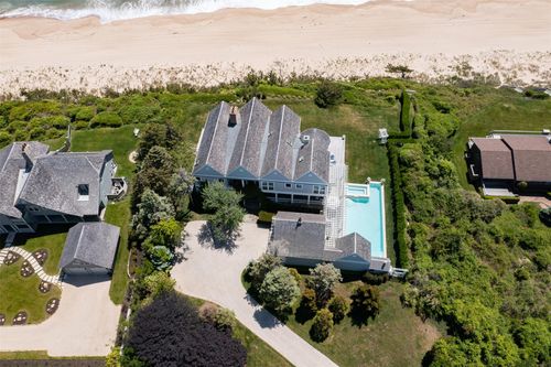 390 Old Montauk Hwy, Montauk, NY, 11954-5039 | Card Image