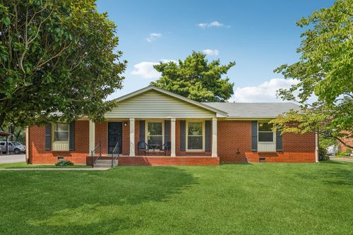 303 Davis Park Dr, Smyrna, TN, 37167-3903 | Card Image