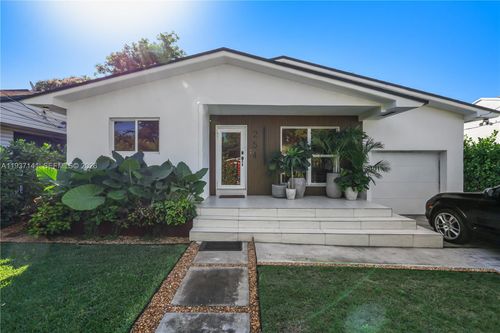 254 Nw 43rd St, Miami, FL, 33127-2643 | Card Image