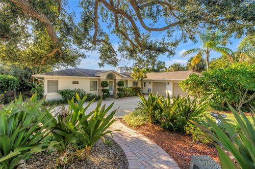 1600 Sunset Dr, CLEARWATER, FL, 33755-2458 | Card Image