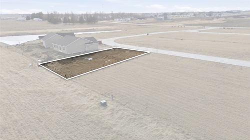 1365 Nw Linda Ln, Waukee, IA, 50263-6513 | Card Image