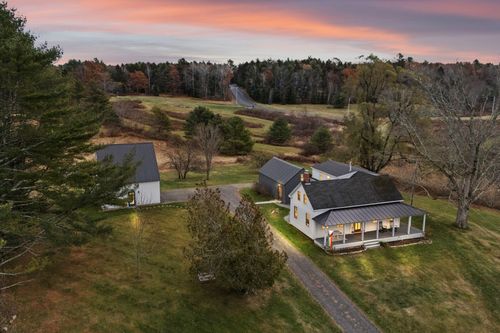 10 Round Hill Lane, Brunswick, ME, 04011 | Card Image