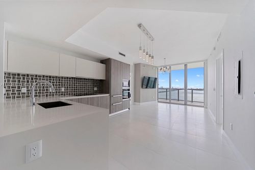 unit-3605-2900 Ne 7th Ave, Miami, FL, 33137-4450 | Card Image
