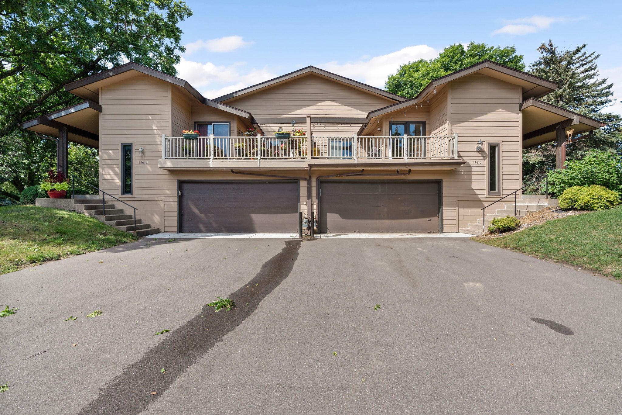 Hampshire Pl, Burnsville, MN 55306