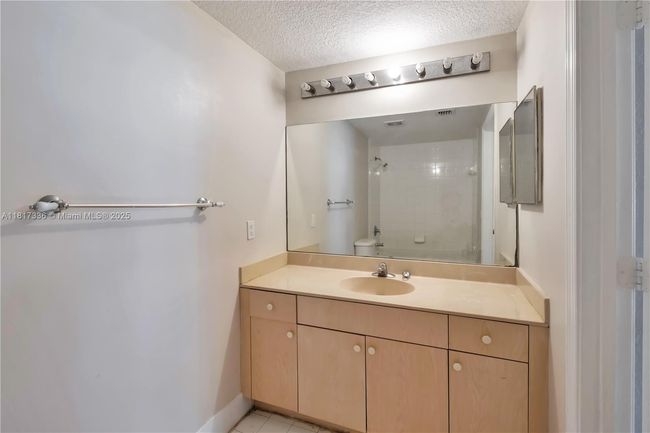 APT-1013 - 1103 Golden Lakes Blvd, Condo with 3 bedrooms, 2 bathrooms and null parking in West Palm Beach FL | Image 7